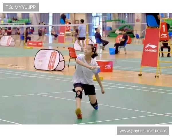 黄敏专访:从青涩小将到羽毛球明星的成长之路回顾 黄敏专访:从青涩小将到羽毛球明星的成长之路回顾