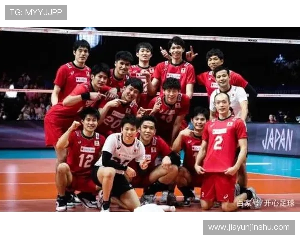 日本男排中的足球明星如何在两项运动中取得辉煌成就